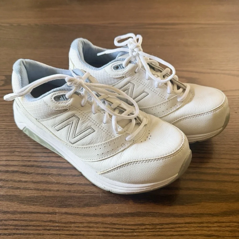 New Balance 928v3 Womens White Blue Leather Walking Shoes WW928WB3 Size 8.5